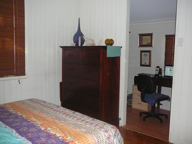 55 Yamboyna Street, Manly QLD 4179