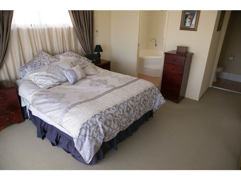 76 Casuarina Street, Bridgeman Downs QLD 4035