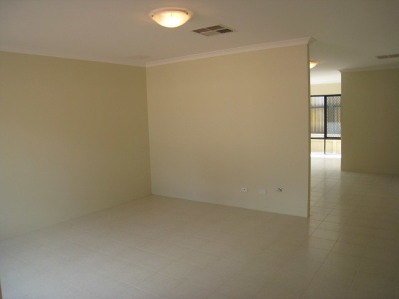 1/20 Duke Street, Bentley WA 6102