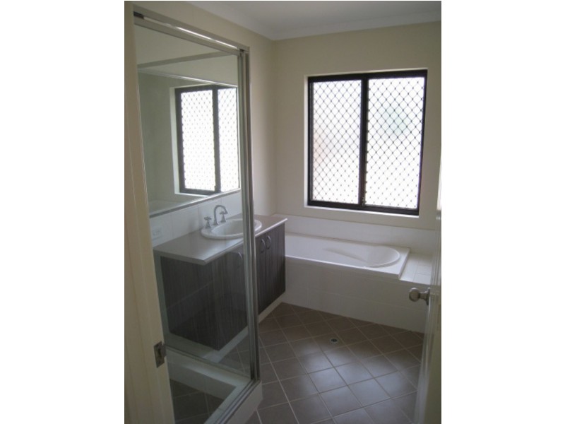 1/20 Duke Street, Bentley WA 6102