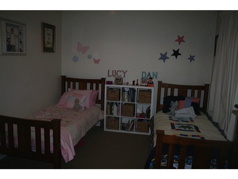 37 Oates Avenue, Wagga Wagga NSW 2650