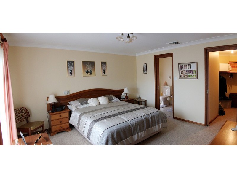 37 Morley Avenue, Bateau Bay NSW 2261