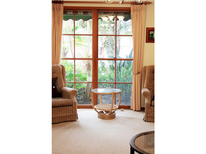 37 Morley Avenue, Bateau Bay NSW 2261