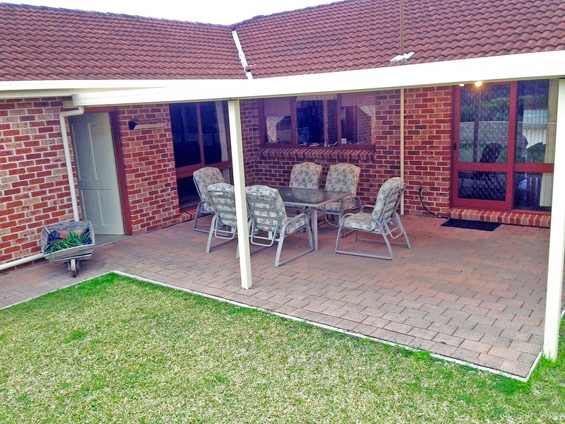 37 Morley Avenue, Bateau Bay NSW 2261