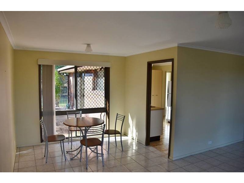 38 Deloraine Drive, Springwood QLD 4127