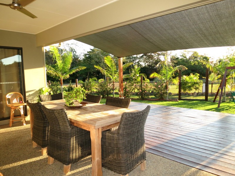 25 Waite Creek Court, Cannonvale QLD 4802