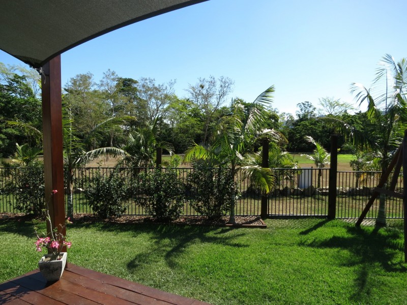 25 Waite Creek Court, Cannonvale QLD 4802