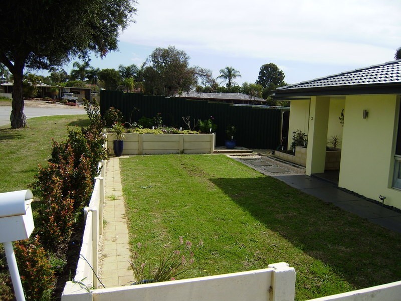 3 Barlee Way, Beechboro WA 6063