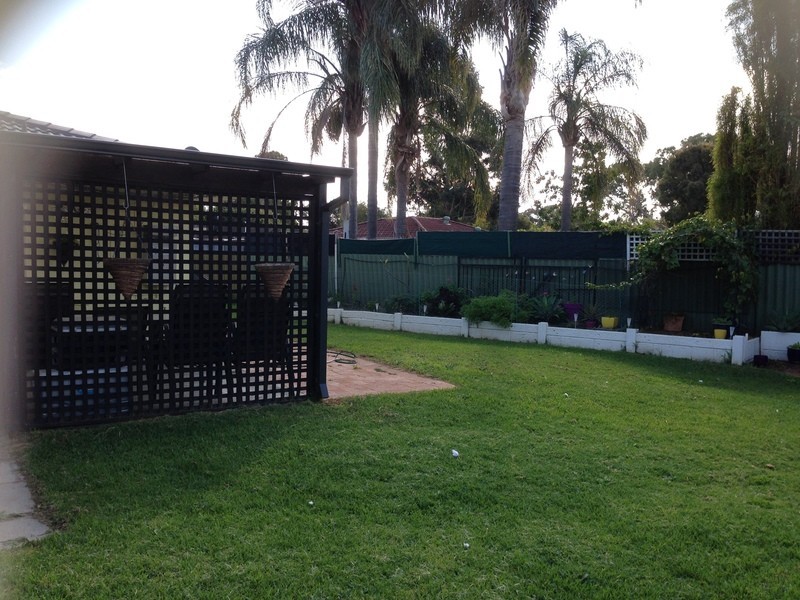 3 Barlee Way, Beechboro WA 6063