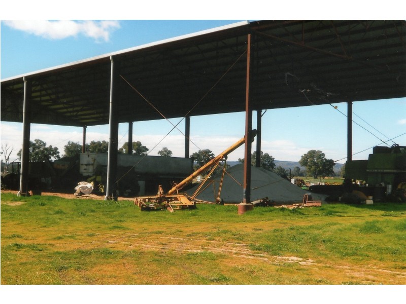 1281 Great Alpine Road, Tarrawingee VIC 3678