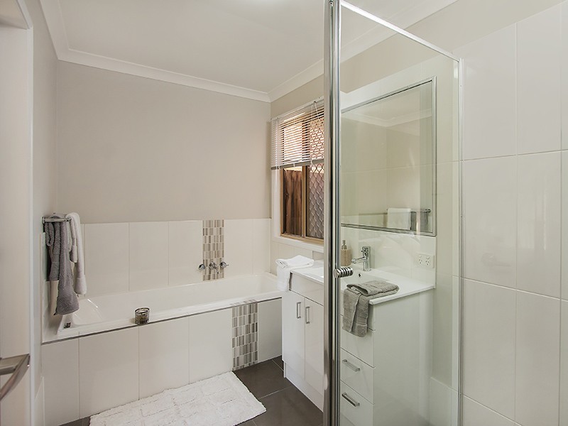 5 Primrose Close, Wavell Heights QLD 4012