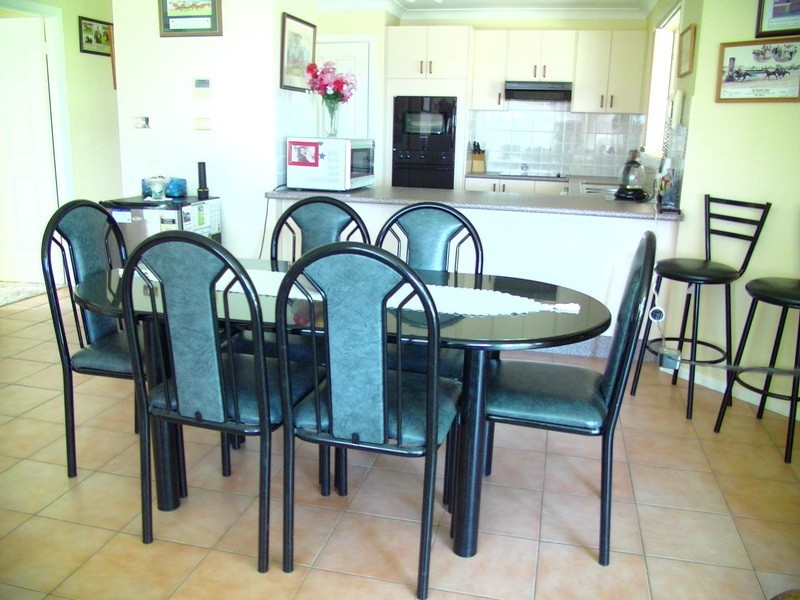 34  Vernon Drive, Cowra NSW 2794