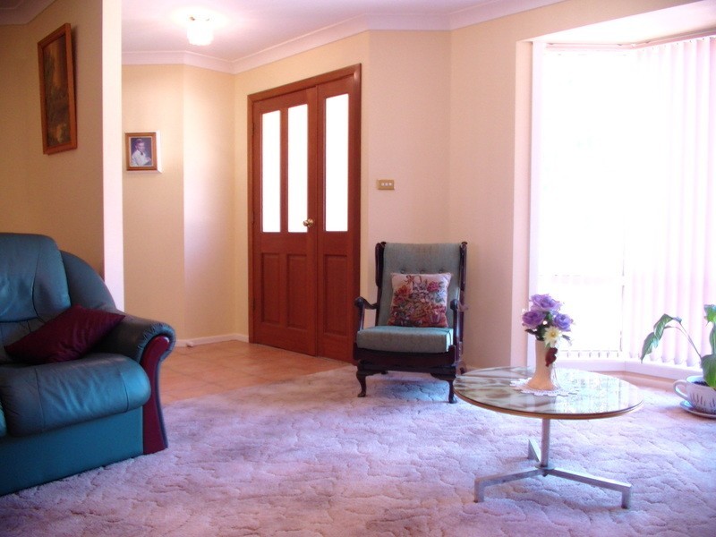 34  Vernon Drive, Cowra NSW 2794