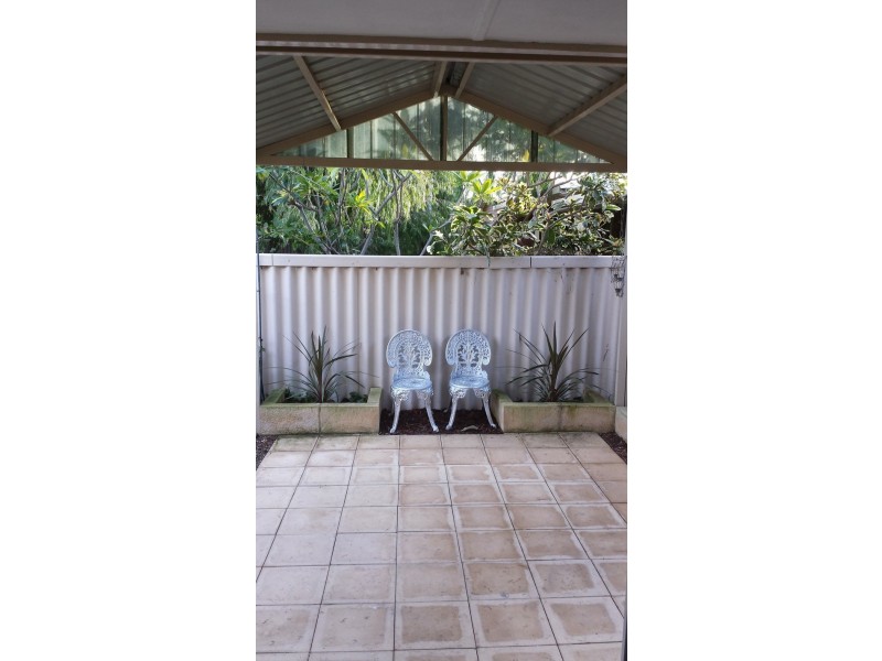 5-7 Jesmond St, Safety Bay WA 6169