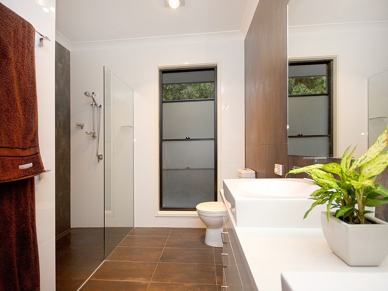3 Maggie Place, Cashmere QLD 4500
