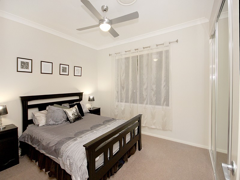 3 Maggie Place, Cashmere QLD 4500