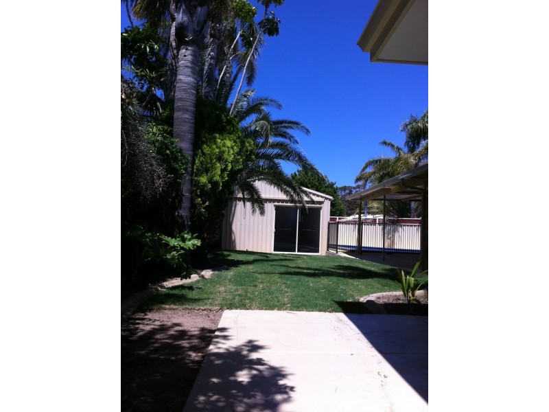 15 Rochester Way, Meadow Springs WA 6210