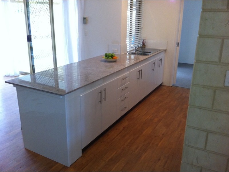 15 Rochester Way, Meadow Springs WA 6210