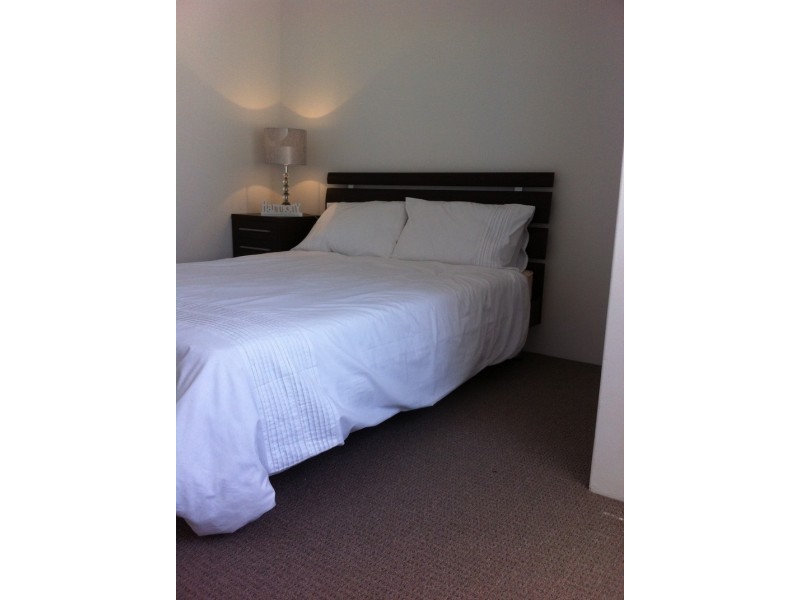 15 Rochester Way, Meadow Springs WA 6210