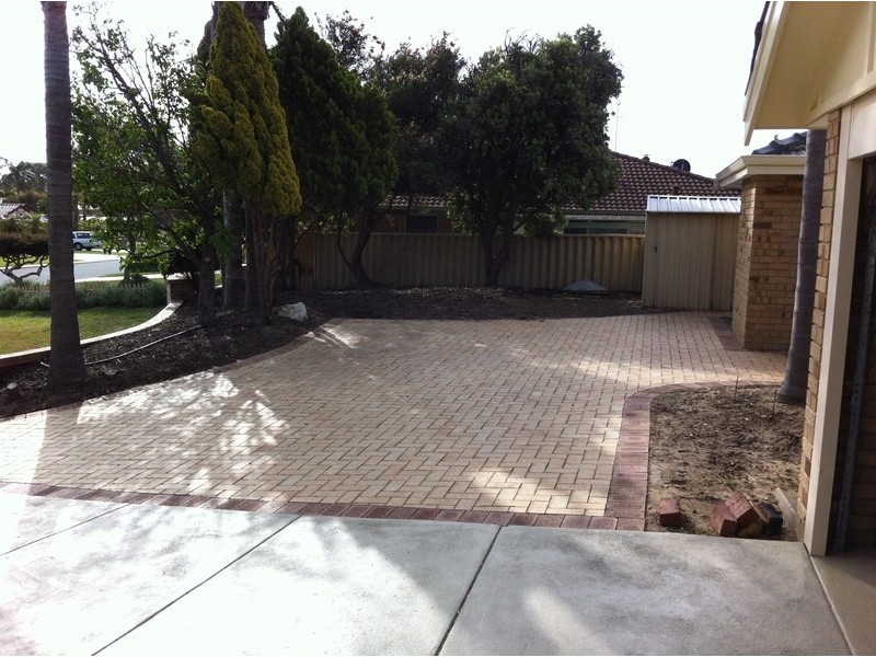 15 Rochester Way, Meadow Springs WA 6210