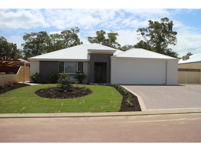 35 CERVANTES DRIVE, Erskine WA 6210