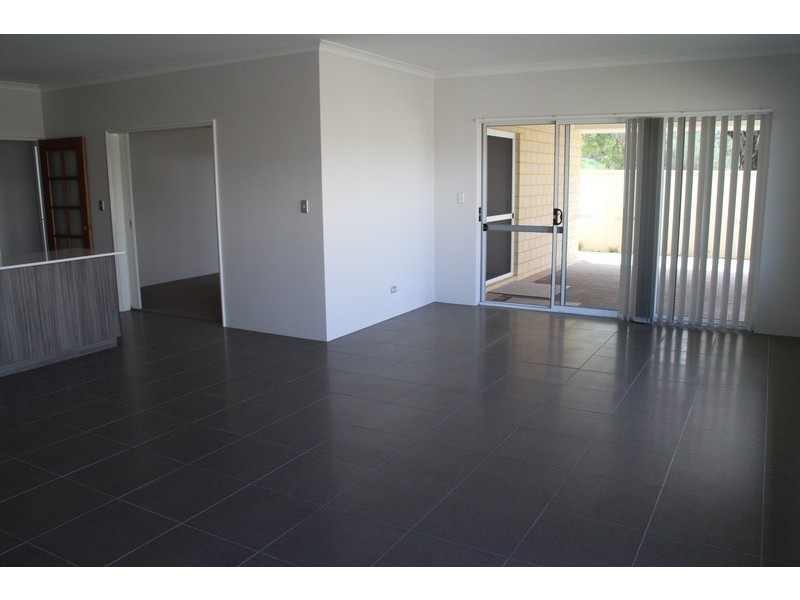35 CERVANTES DRIVE, Erskine WA 6210