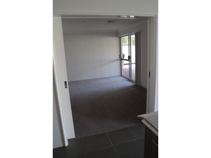 35 CERVANTES DRIVE, Erskine WA 6210