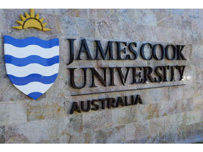 14 Horizon Drive, Douglas QLD 4814