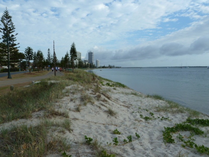 Unit 8 /17-19 Parr Street, Biggera Waters QLD 4216