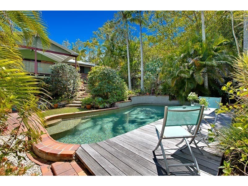 3  Oolyie Close, Chapel Hill QLD 4069