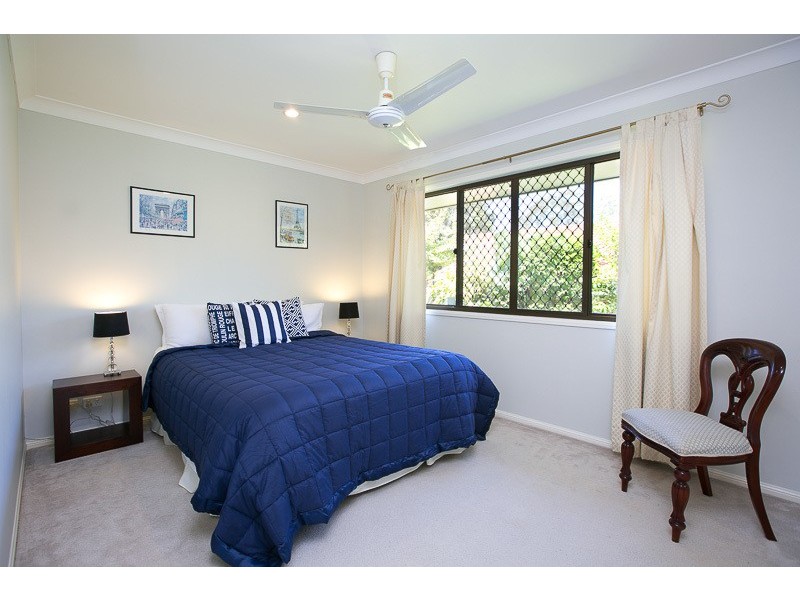 3  Oolyie Close, Chapel Hill QLD 4069