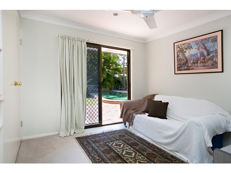 3  Oolyie Close, Chapel Hill QLD 4069