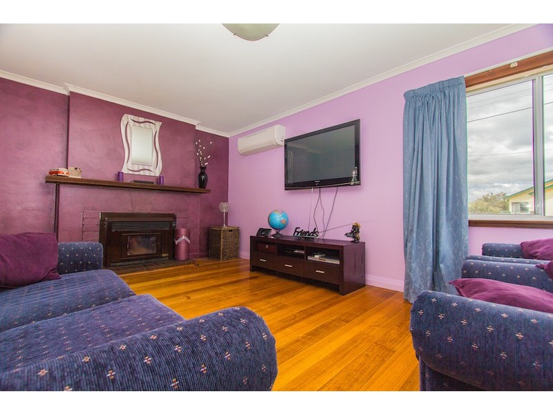 8 Barron Avenue, Goodwood TAS 7010