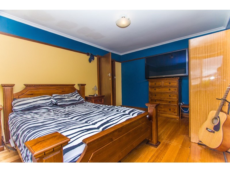 8 Barron Avenue, Goodwood TAS 7010