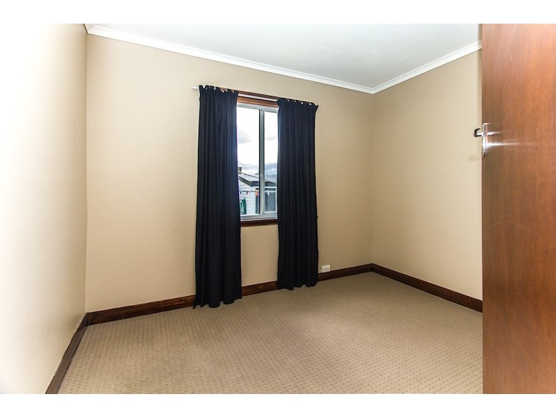 8 Barron Avenue, Goodwood TAS 7010