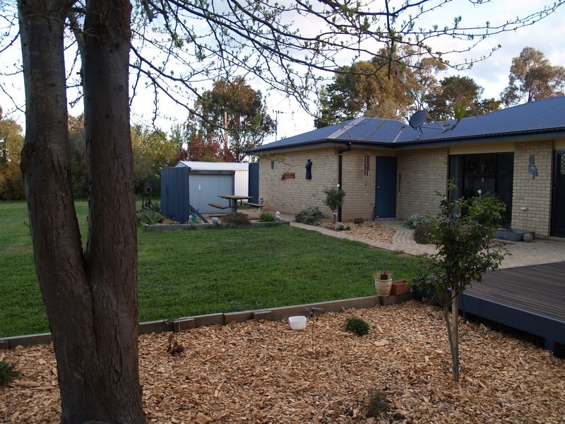 2 Hughes Place, Murrumbateman NSW 2582