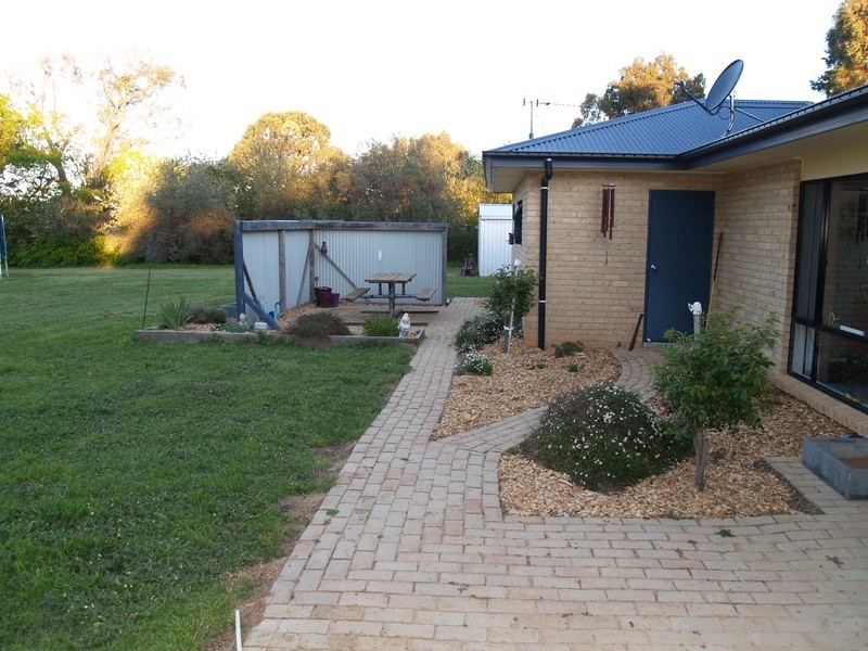 2 Hughes Place, Murrumbateman NSW 2582