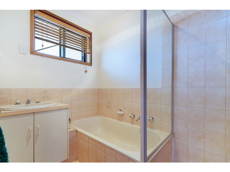 11 Cornwall Court, Woodcroft SA 5162