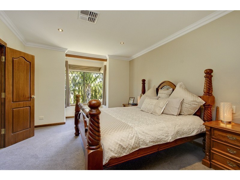 32 buckby road, Penfield Gardens SA 5121