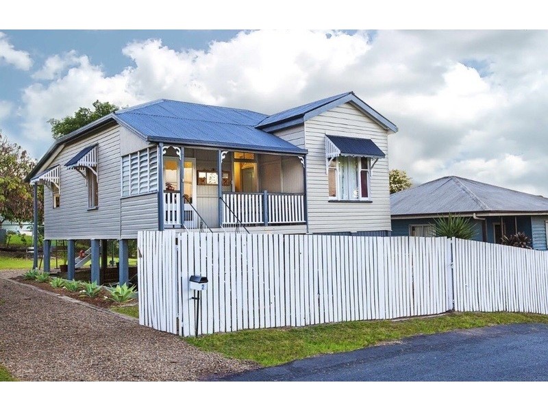2 Telegraph Street, North Ipswich QLD 4305