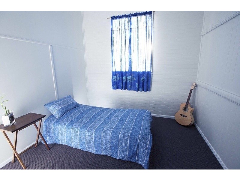 2 Telegraph Street, North Ipswich QLD 4305