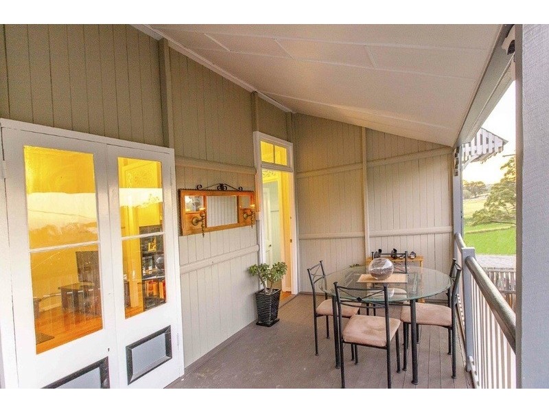 2 Telegraph Street, North Ipswich QLD 4305