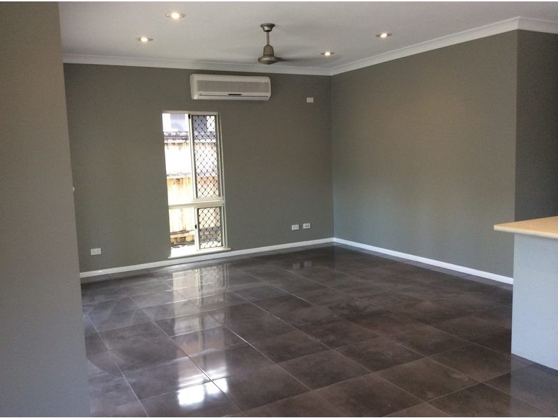 97 Cedar Road, Palm Cove QLD 4879