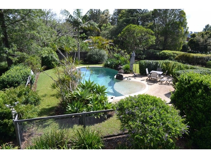 4 Moffitt Court, Maleny QLD 4552