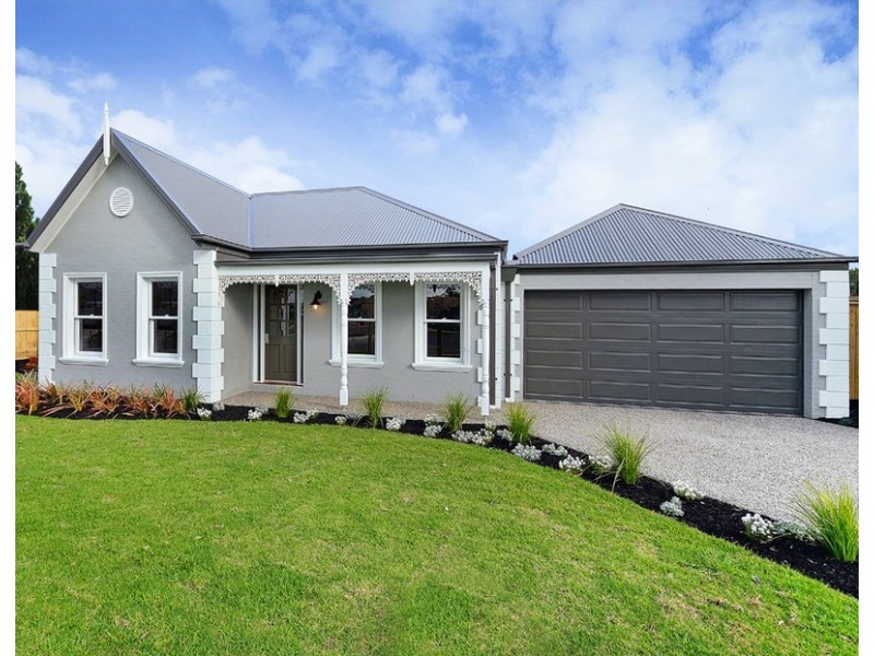51 Manna Gum Drive, Cowes VIC 3922