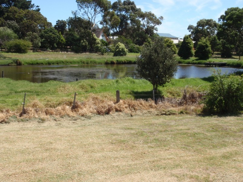 51 Manna Gum Drive, Cowes VIC 3922