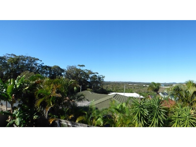 6 BIONE AVENUE, Banora Point NSW 2486