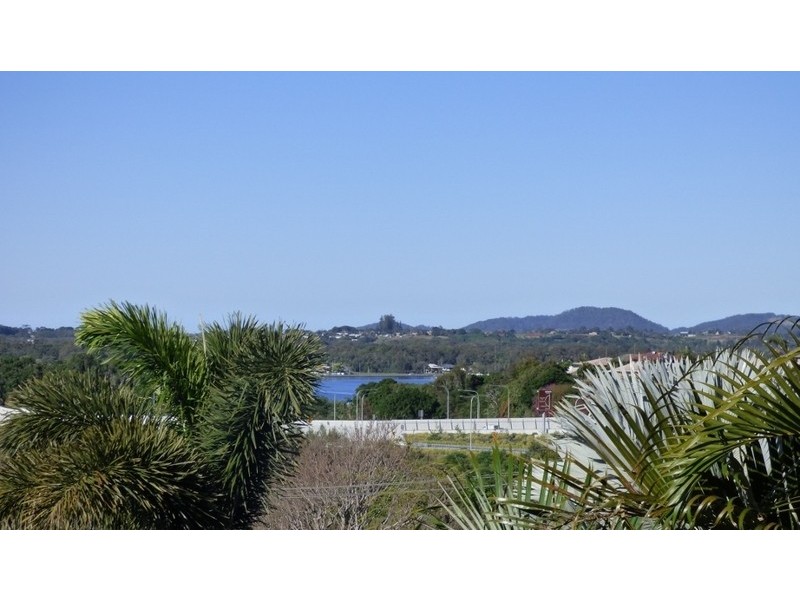 6 BIONE AVENUE, Banora Point NSW 2486