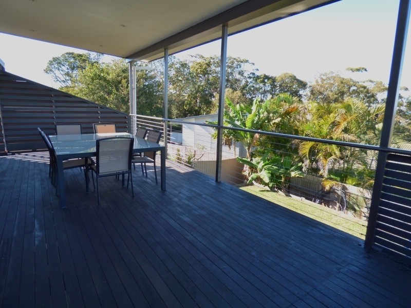 6 BIONE AVENUE, Banora Point NSW 2486