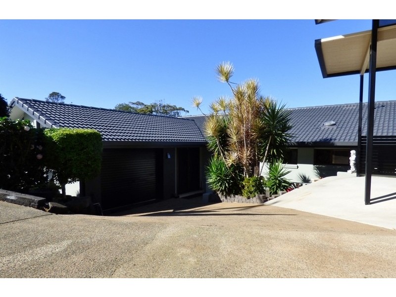 6 BIONE AVENUE, Banora Point NSW 2486